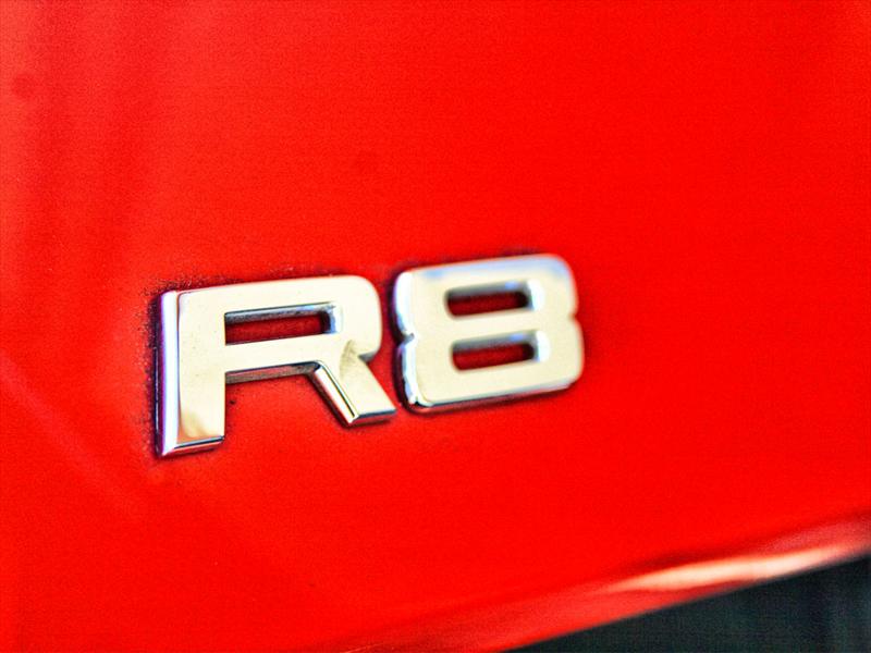 Audi R8 Spyder V10 5.3 FSI quattro 2011