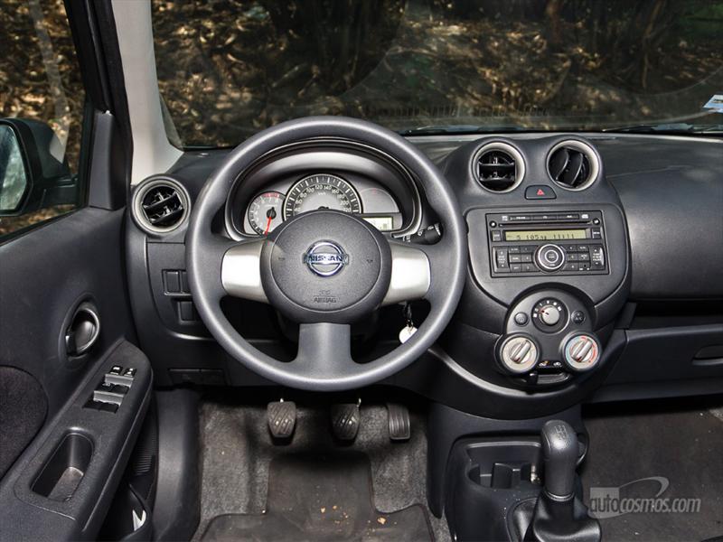 Nissan March 2011 prueba
