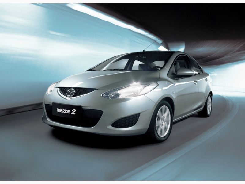 Mazda2 Sedán