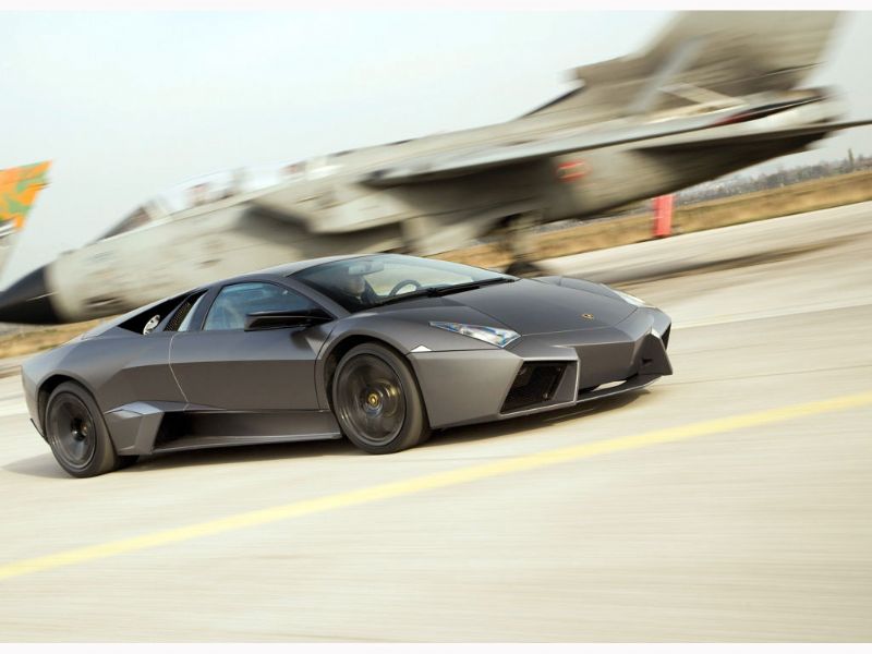 Lamborghini Reventón Vs Caza