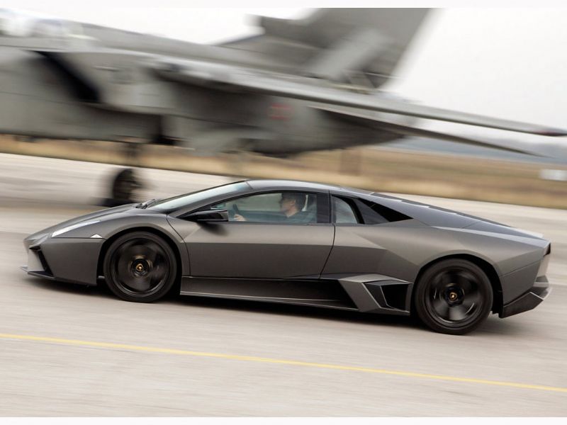 Lamborghini Reventón Vs Caza