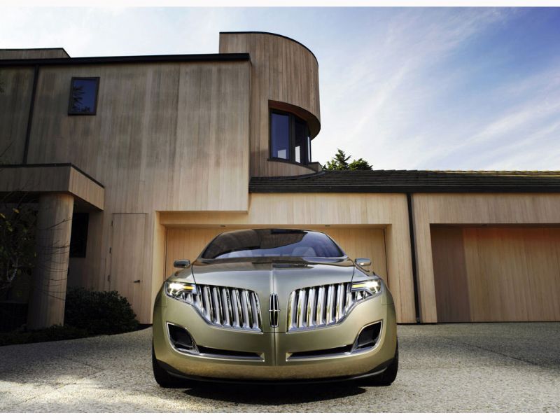 Lincoln MKT Concept