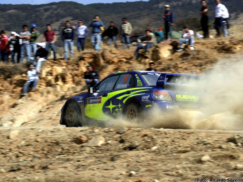 Todos atentos a los autos