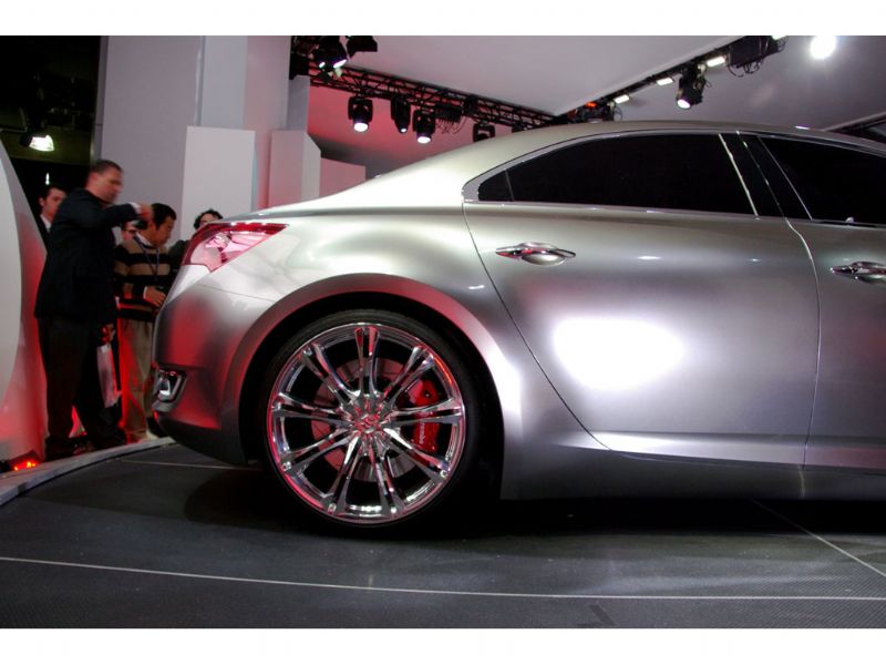Suzuki Kizashi 3