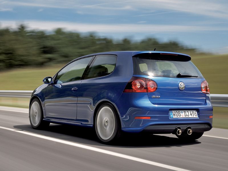 Volkswagen Golf R32
