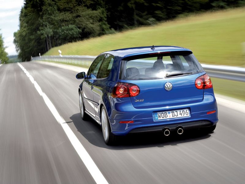 Volkswagen Golf R32