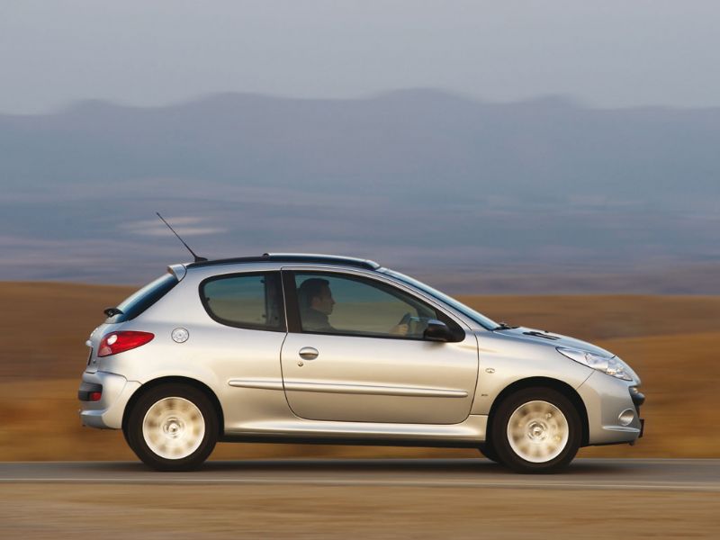 207 Compact Hatchback