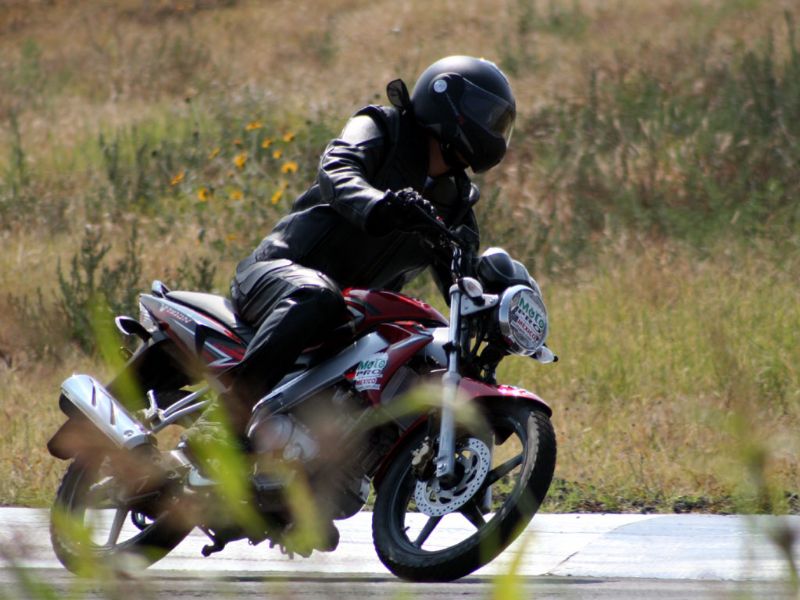 Yamaha V-IXION 150cc