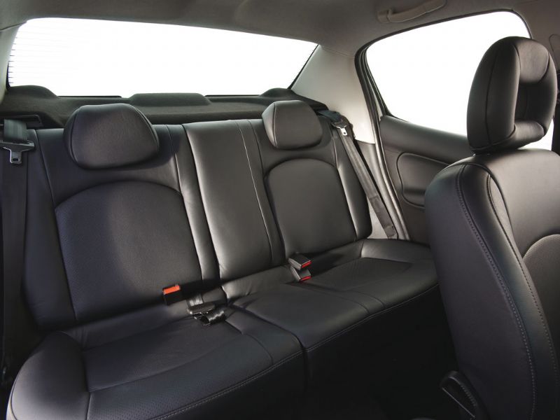 Peugeot 207 Compact Sedan