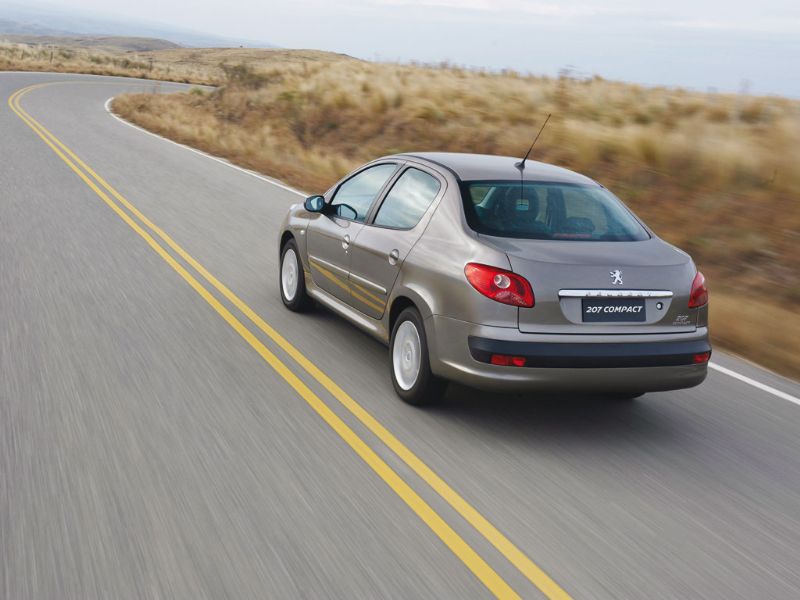 Peugeot 207 Compact Sedan