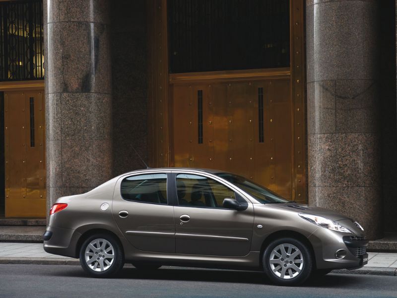 Peugeot 207 Compact Sedan
