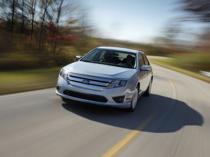 Ford Fusion Hybrid 2010 1