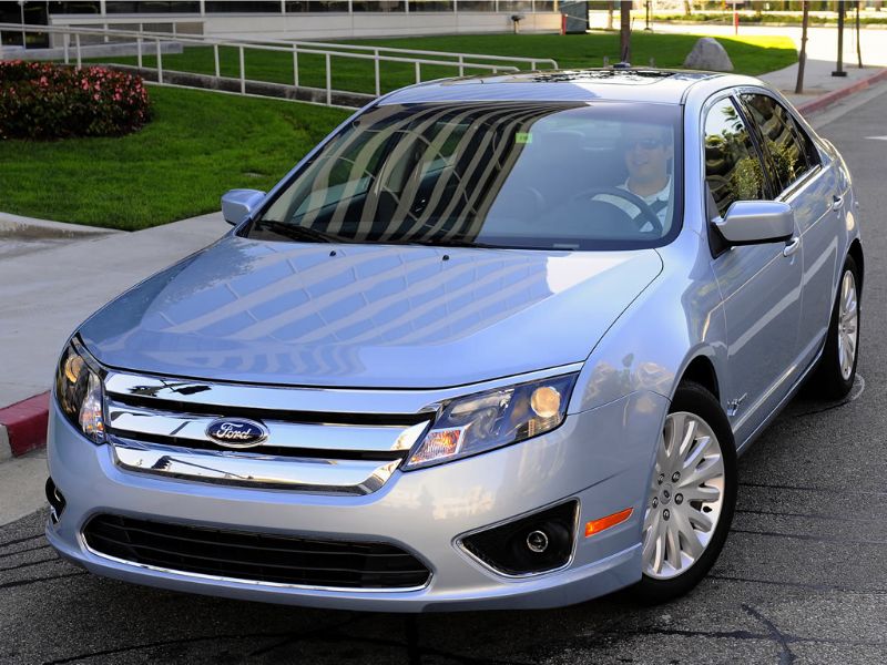 Ford Fusion Hybrid 2010 3
