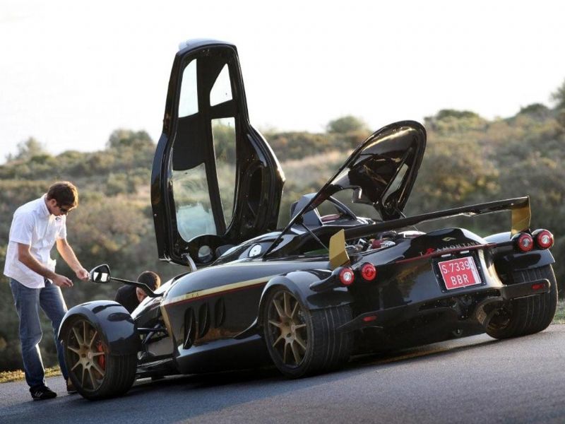 Tramontana R V12