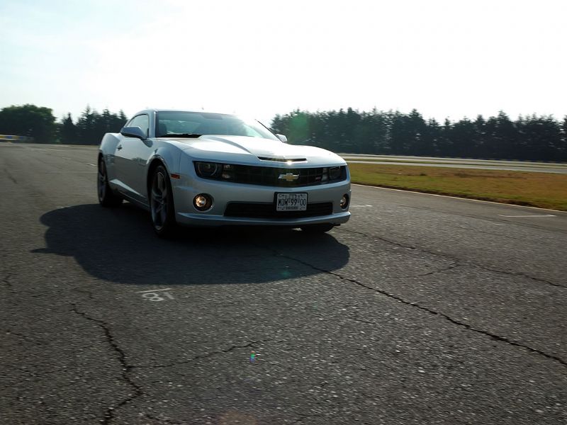 Chevrolet Camaro SS 2010 7
