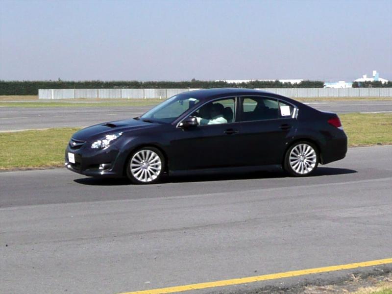 Subaru Legacy y Outback 2010