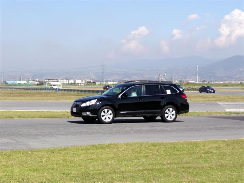 Subaru Legacy y Outback 2010