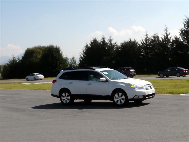 Subaru Legacy y Outback 2010