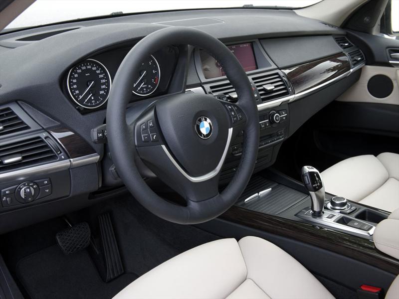 BMW X5 2011