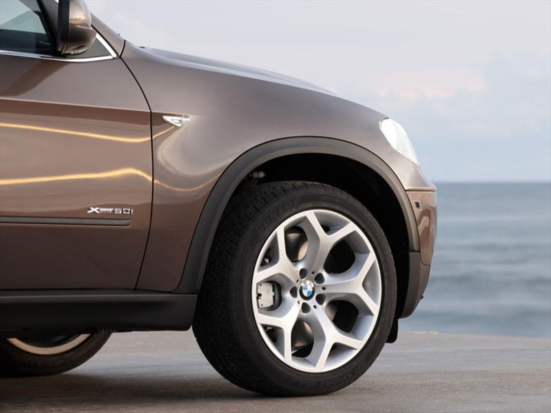 BMW X5 2011