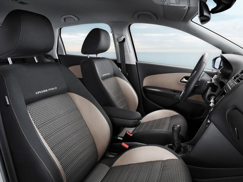 Volkswagen Cross Polo 2010