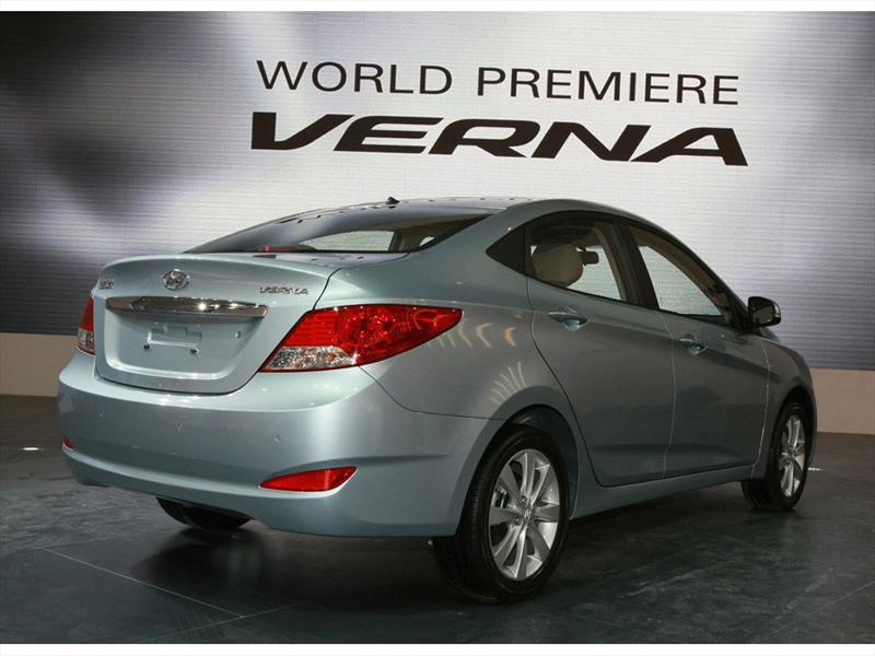 Hyundai Accent - Verna 2011