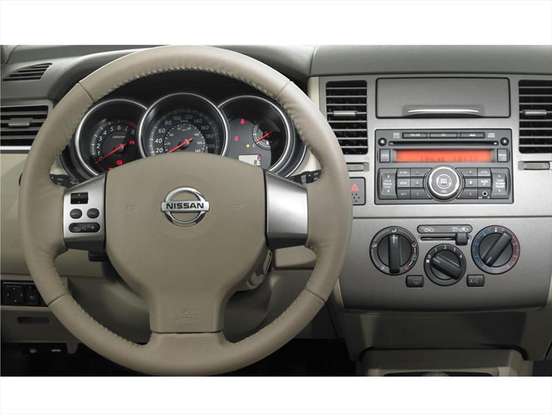 Nuevo Nissan Tiida Hatchback