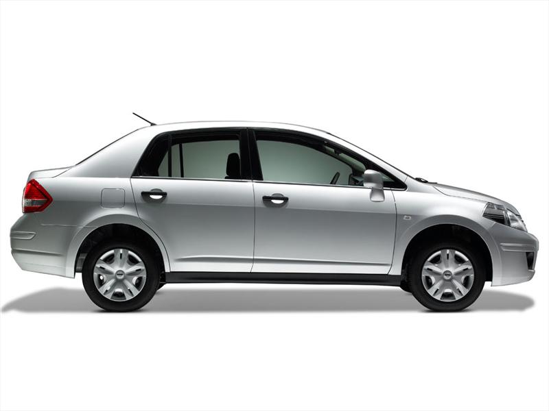 Nuevo Nissan Tiida Sedán