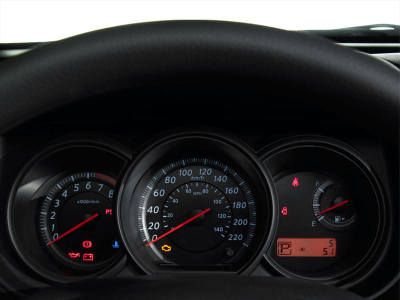 Nuevo Nissan Tiida Sedán