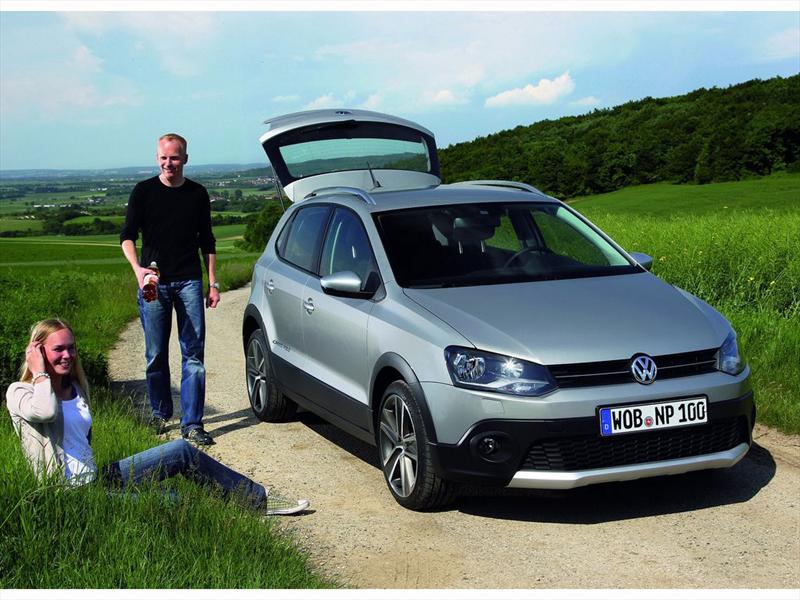 Volkswagen CrossPolo 2011