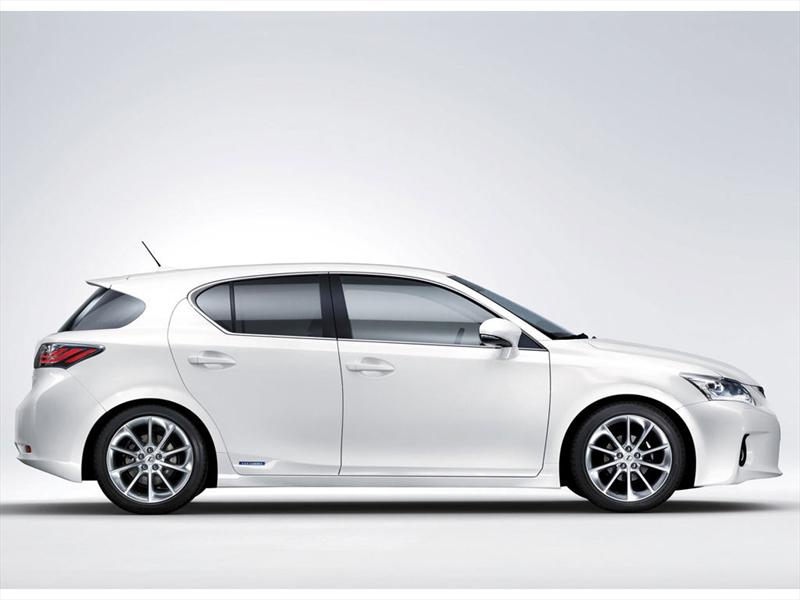 Lexus CT 200h 2011