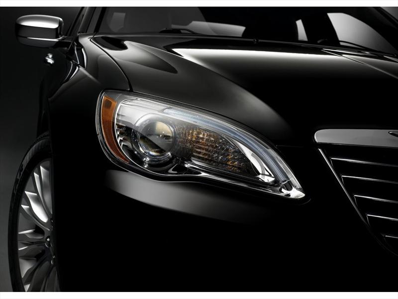 Chrysler 200 2011