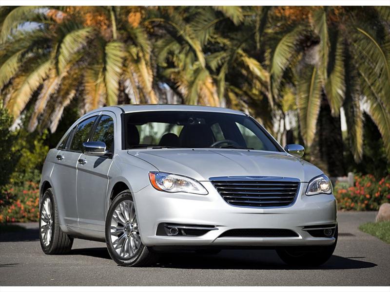 Chrysler 200 2011