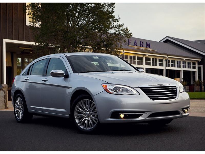 Chrysler 200 2011
