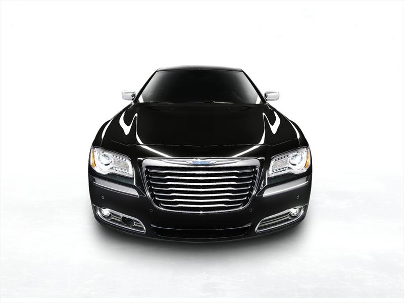 Chrysler 300 2011