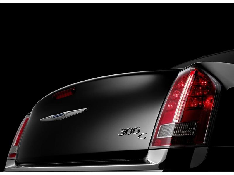 Chrysler 300 2011