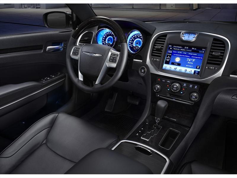 Chrysler 300 2011