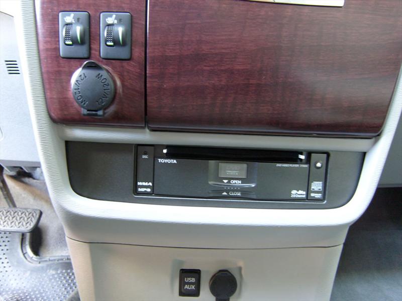 Toyota Sienna Limited 2011 a prueba