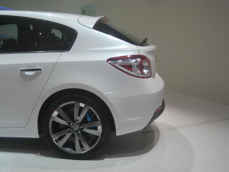 Chevrolet Cruze Hatchbak Concept en París 2010