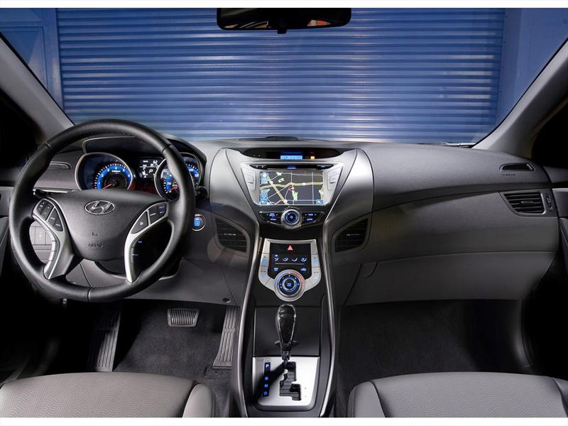 Hyundai Elantra 201