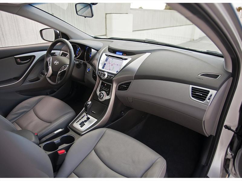 Hyundai Elantra 201