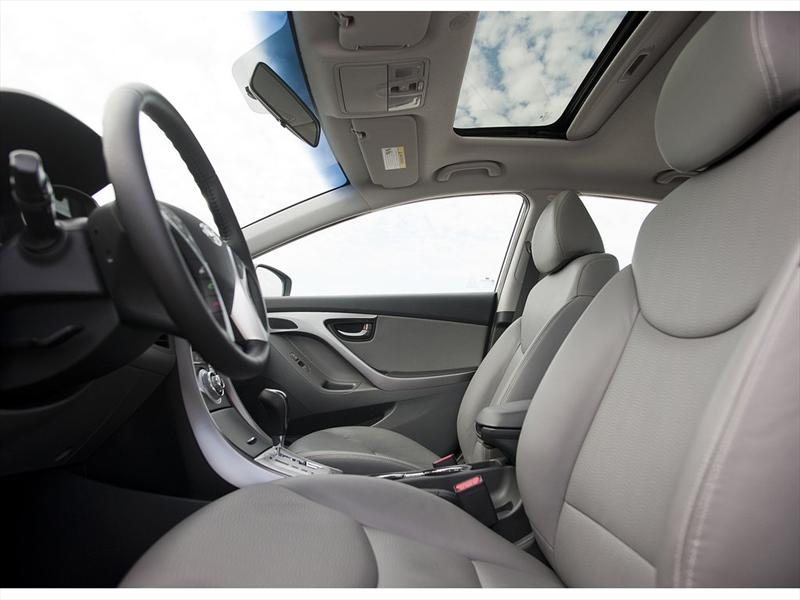 Hyundai Elantra 201