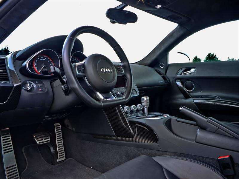 Audi R8 V10 2011