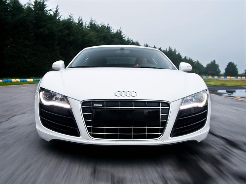 Audi R8 V10 2011