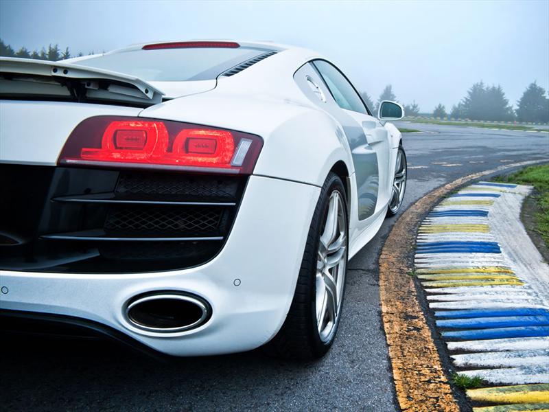 Audi R8 V10 2011