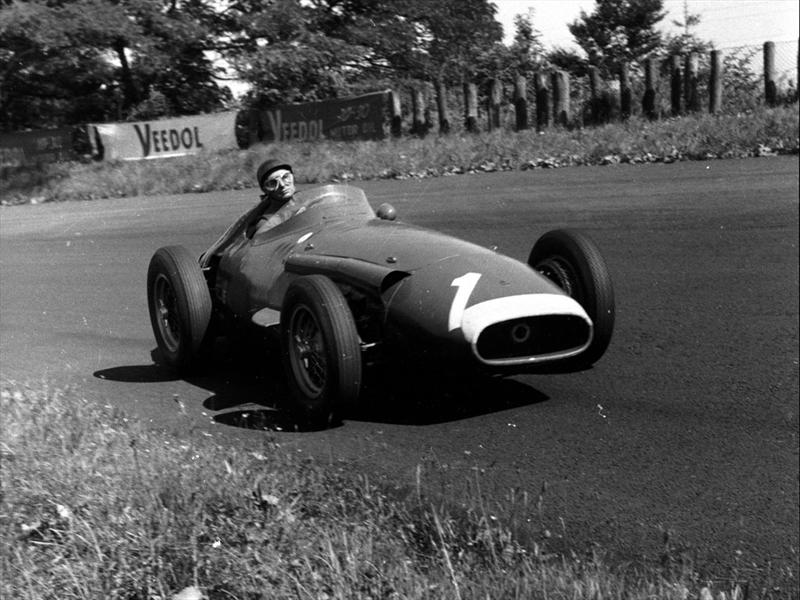 Fangio a bordo de la Maserati 250F