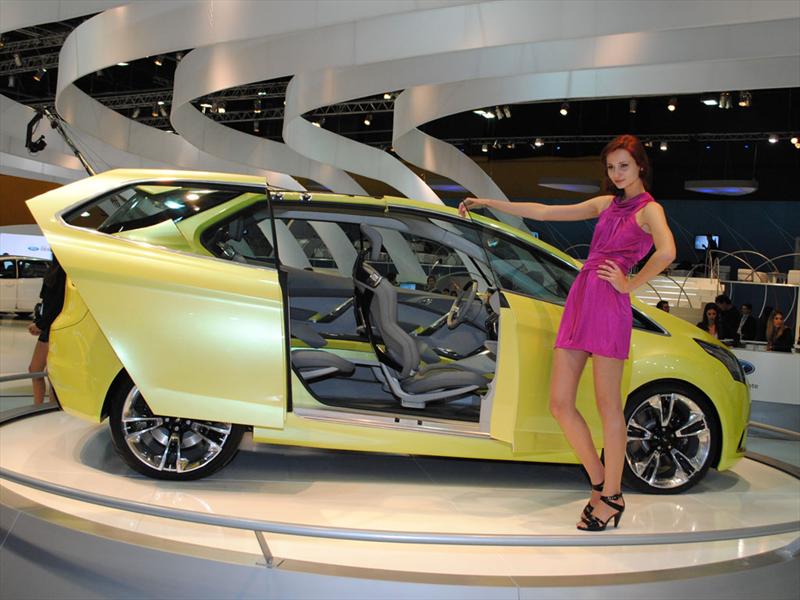 Ford Iosis Max