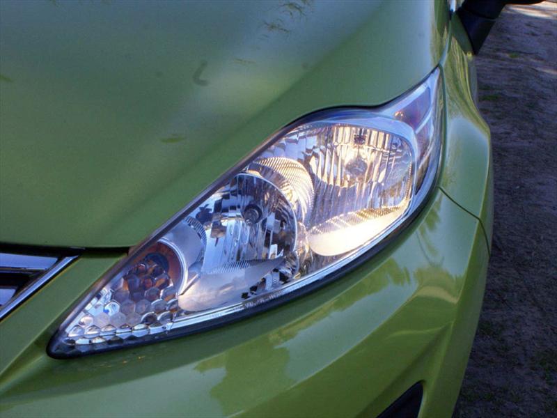 Ford Fiesta KD Sedan a prueba