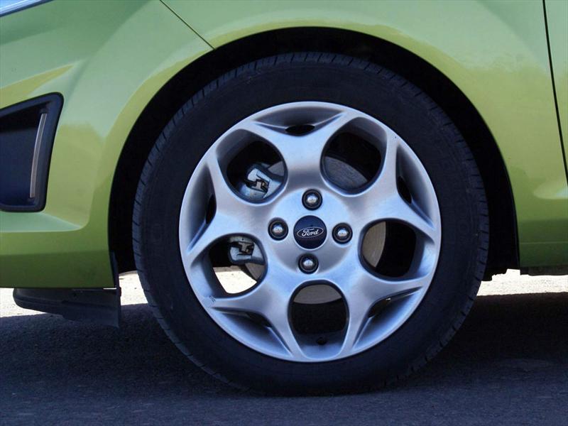 Ford Fiesta KD Sedan a prueba