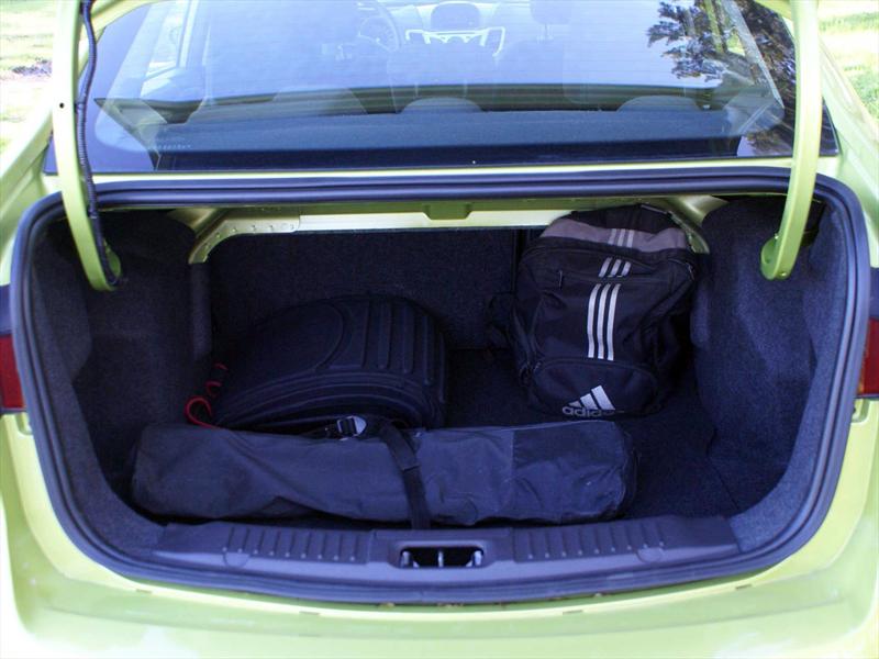 Ford Fiesta KD Sedan a prueba